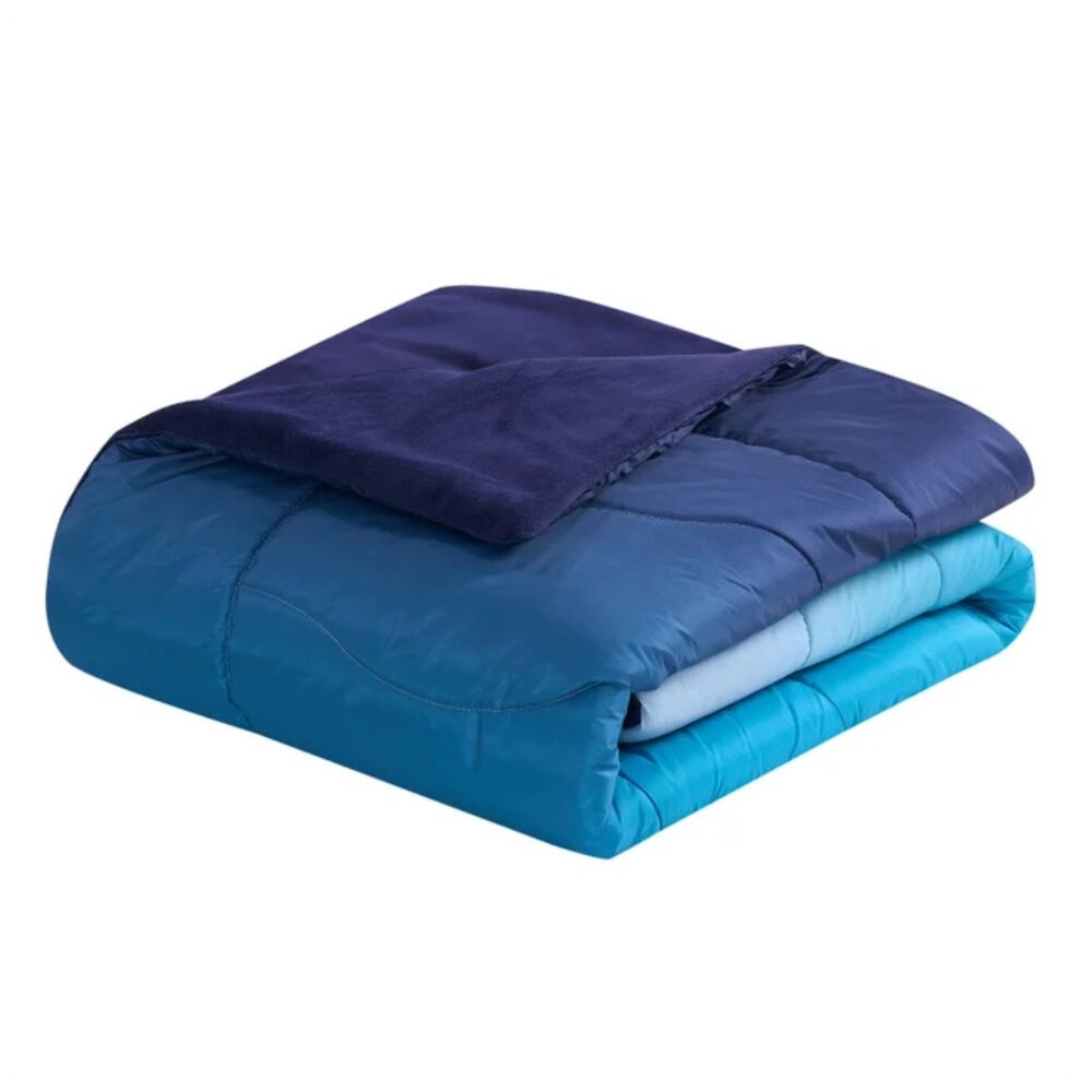 Below Zero Hands Free Weatherproof Outdoor Wearable Blanket - Picture 2 of 6